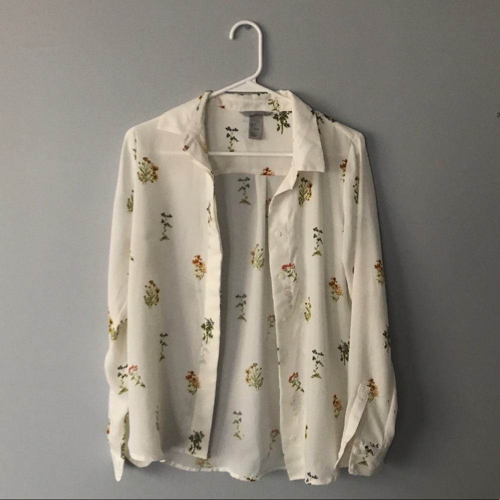 ✨ floral soft blouse! ✨